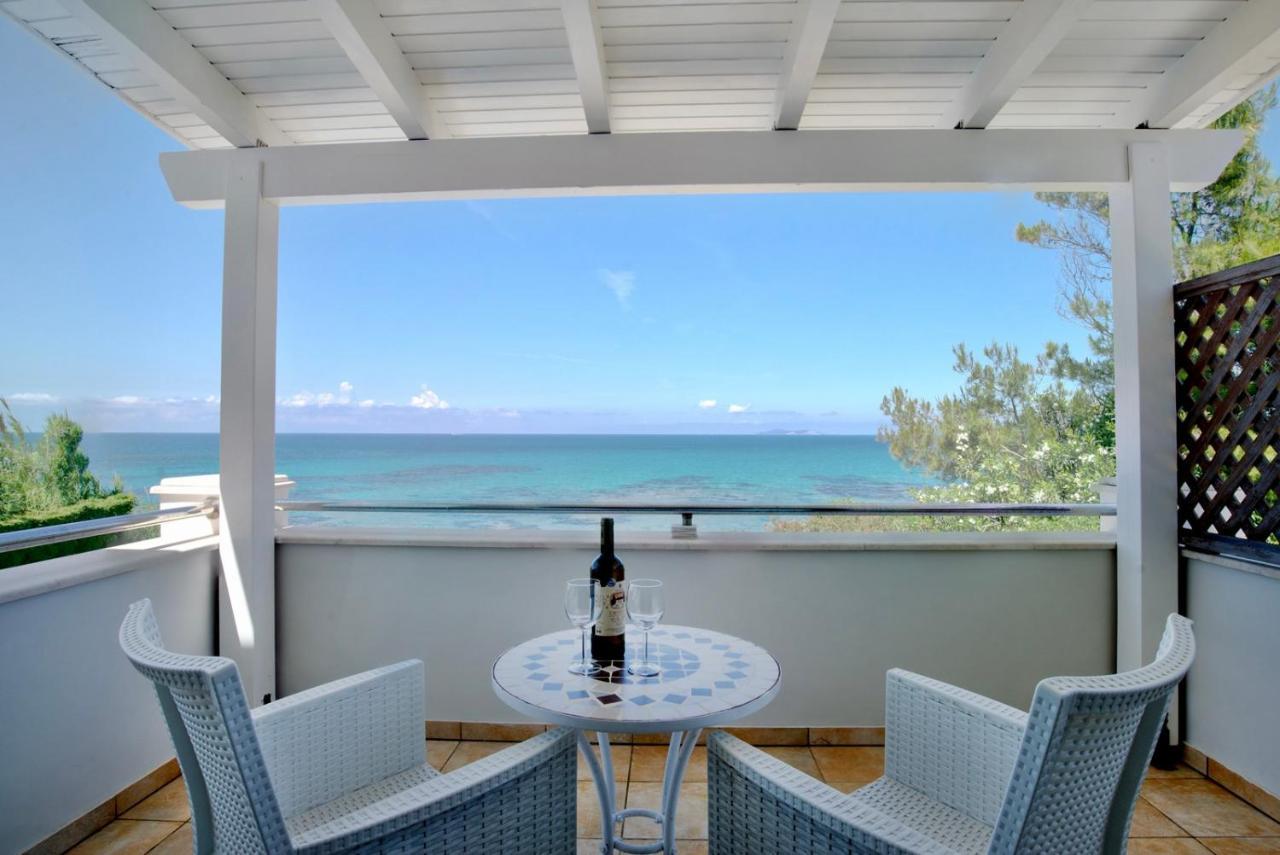 Beachfront Villa Victoras - With Private Beach Sidari  Zewnętrze zdjęcie